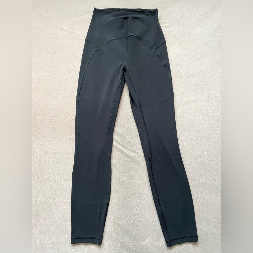 Lululemon Unlimit HR Tight 25” Size 4 BLK Black
